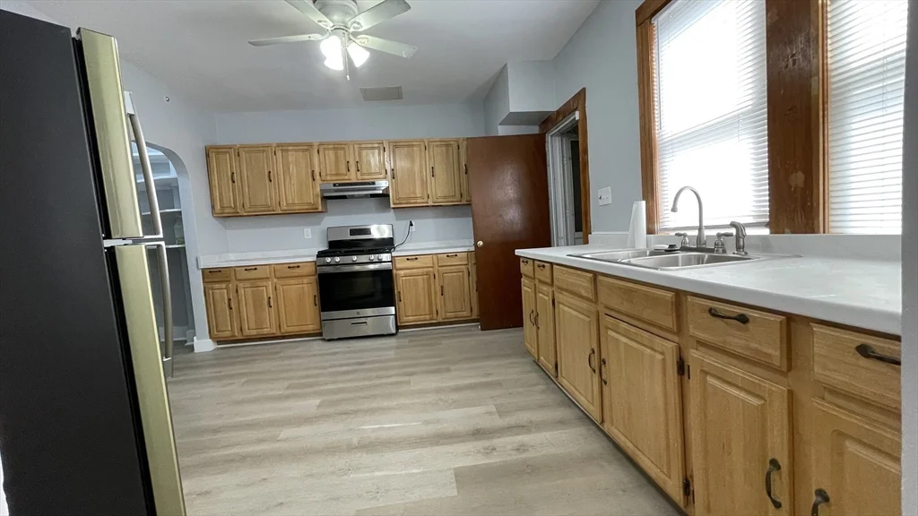 13 Whitman St, Dorchester