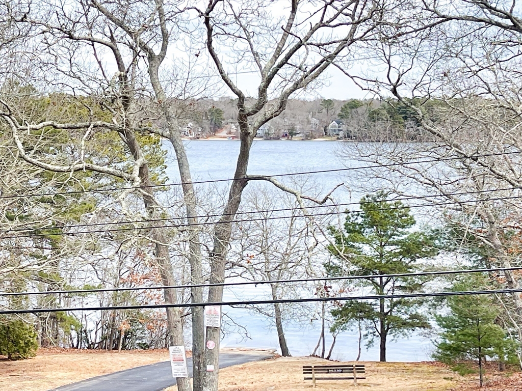 92 James Cir, Mashpee