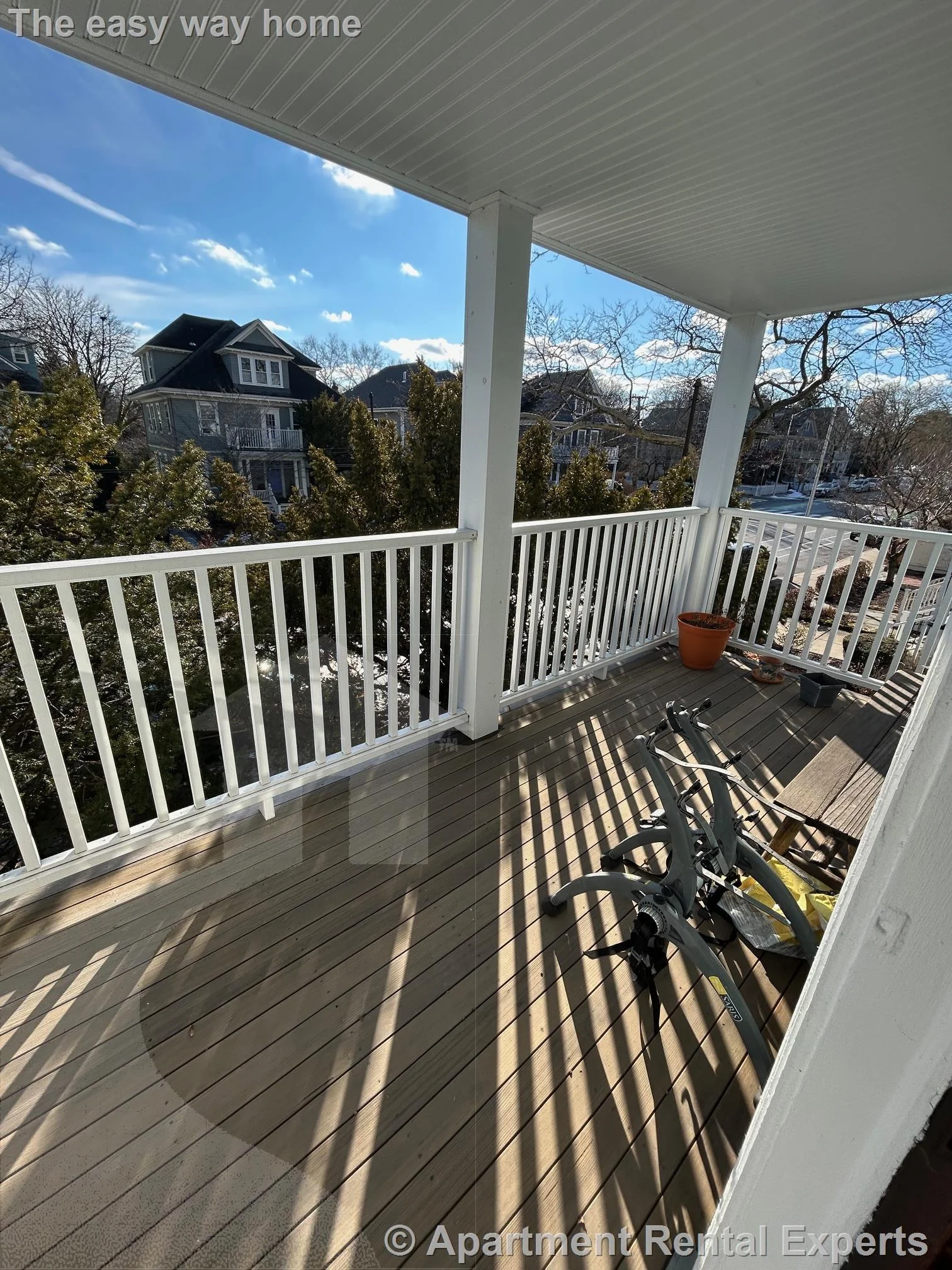 475 Huron Ave, Huron Village