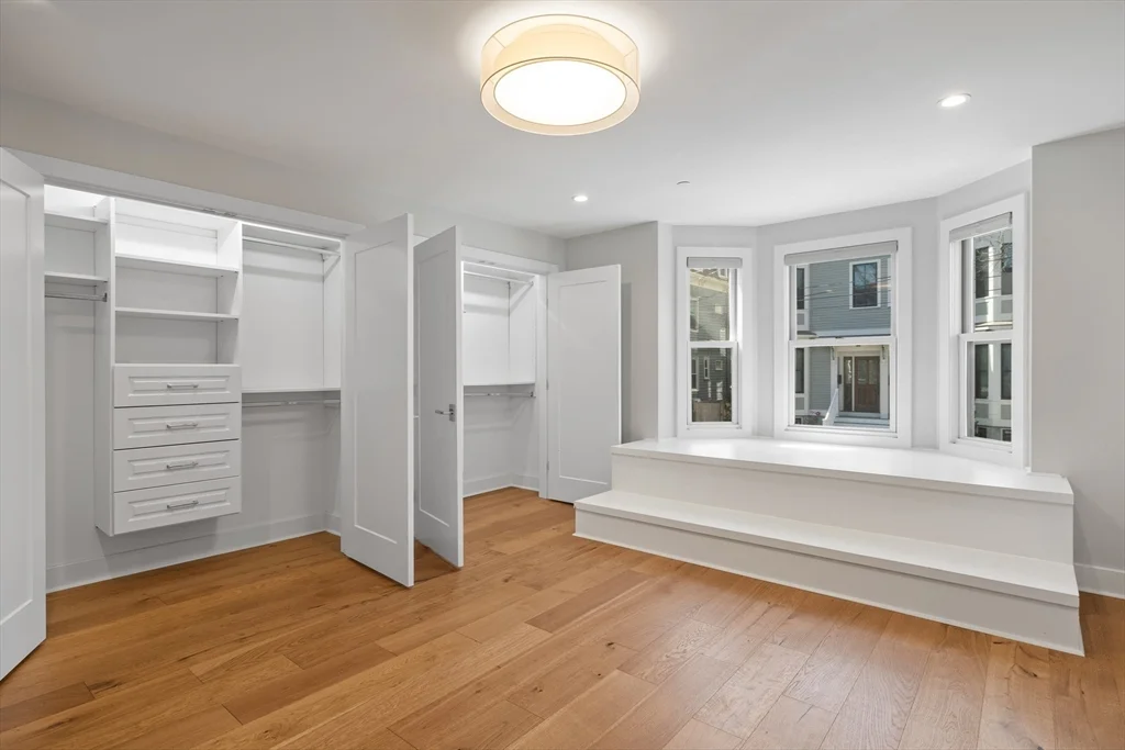 386 Windsor St, East Cambridge