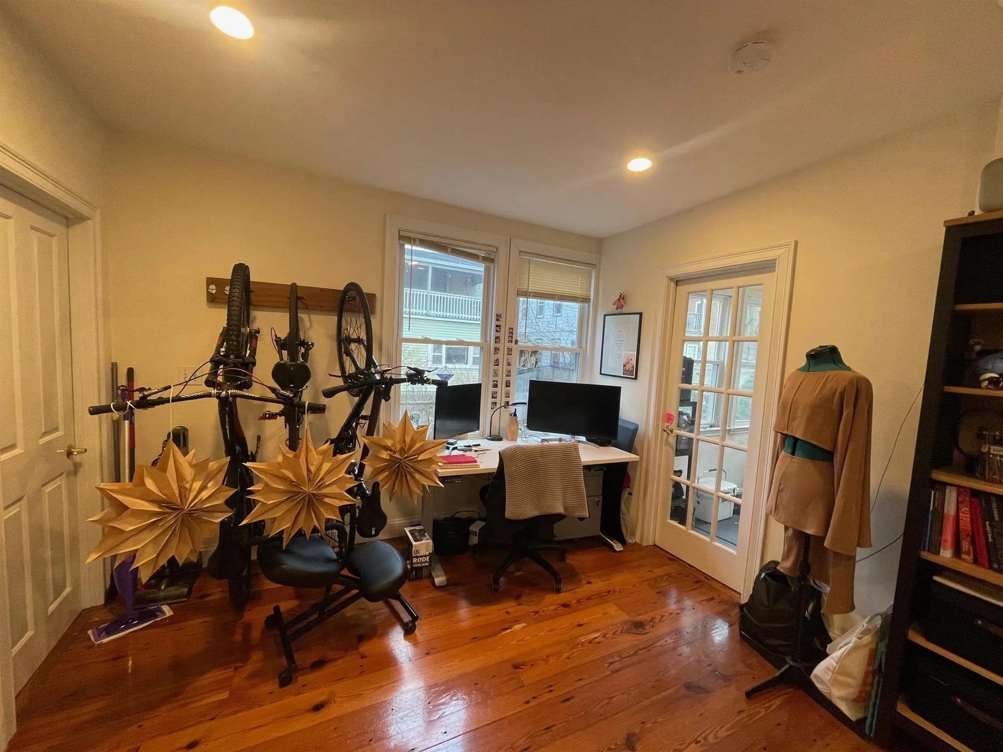 23 Hall St, Powder House Square