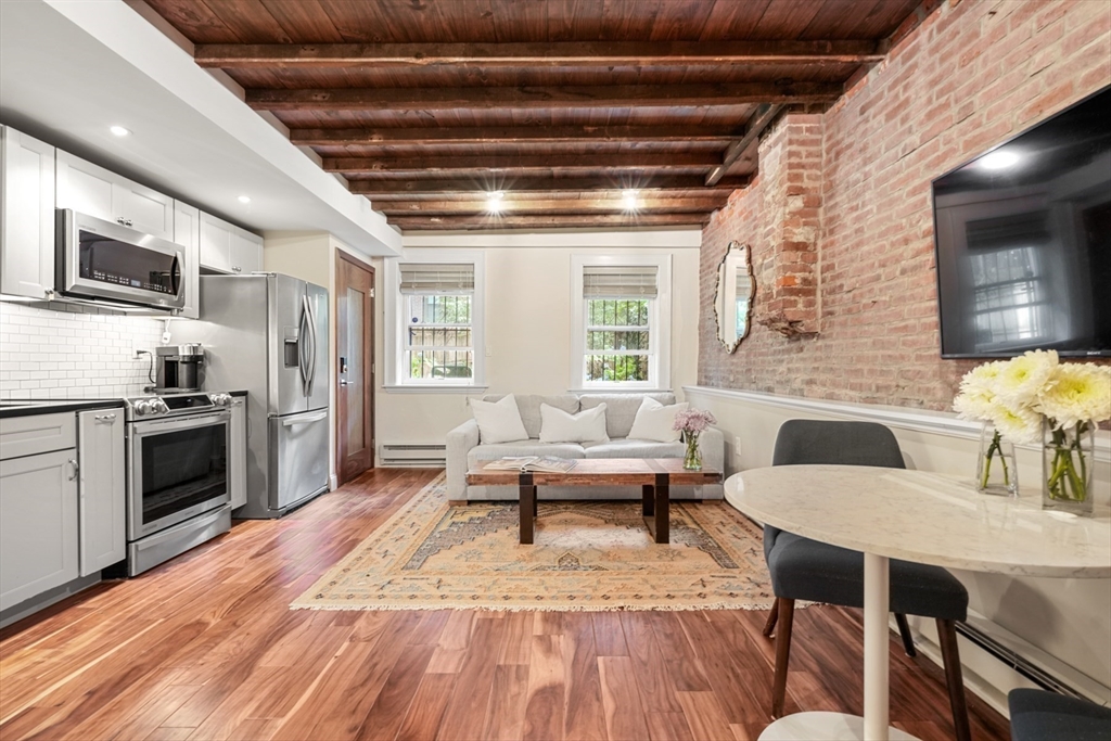 50 Lawrence St, South End