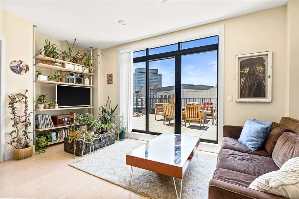 121 Portland St, North End