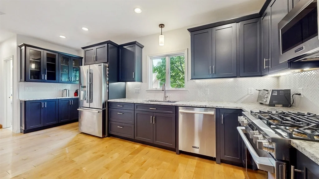 14 Chestnut St, Lindenwood