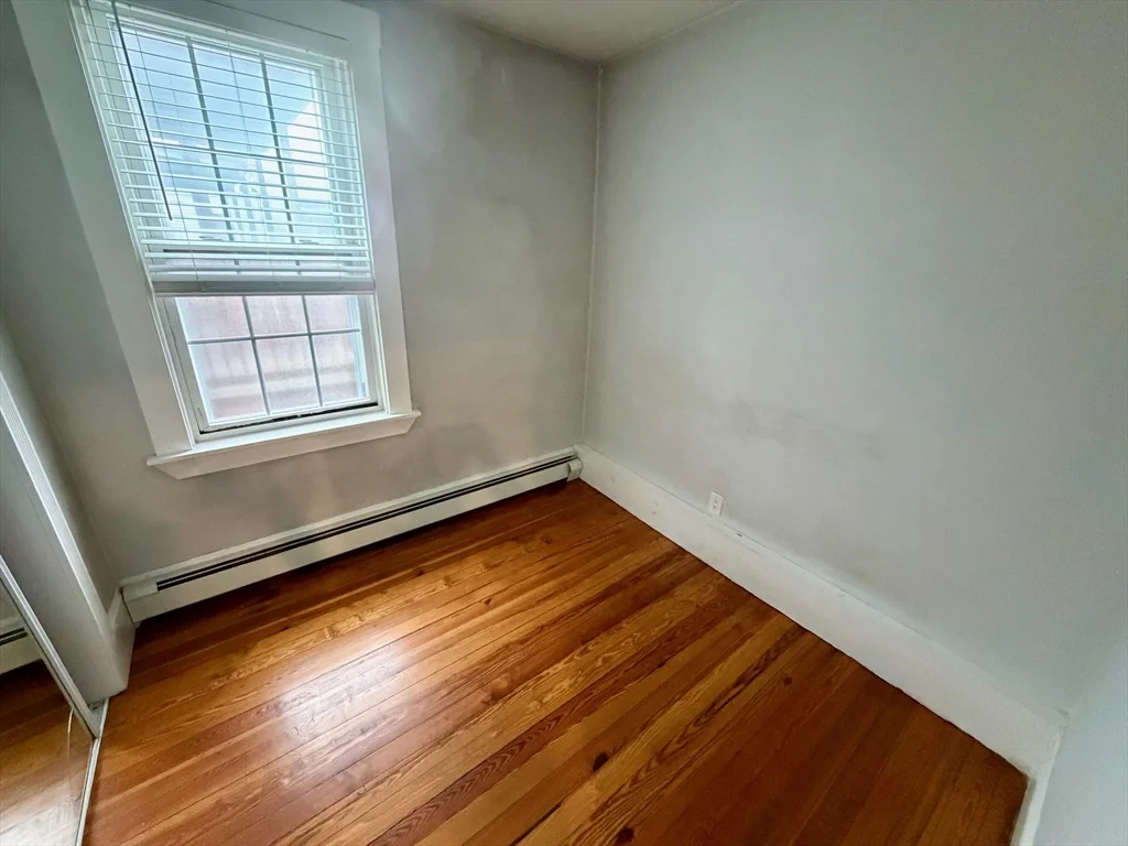 324 Chelsea St, East Boston
