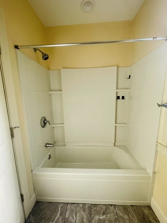 35 Pratt St, Allston