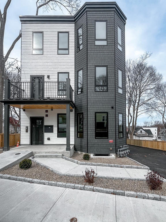 22 Mount Bowdoin Ter, Dorchester