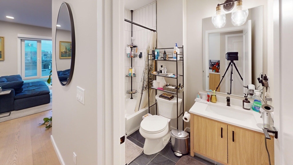 457 W Broadway, South Boston