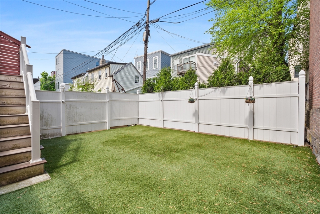 454 W 4th St, South Boston