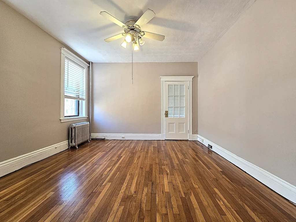 25 Alton Pl, Coolidge Corner