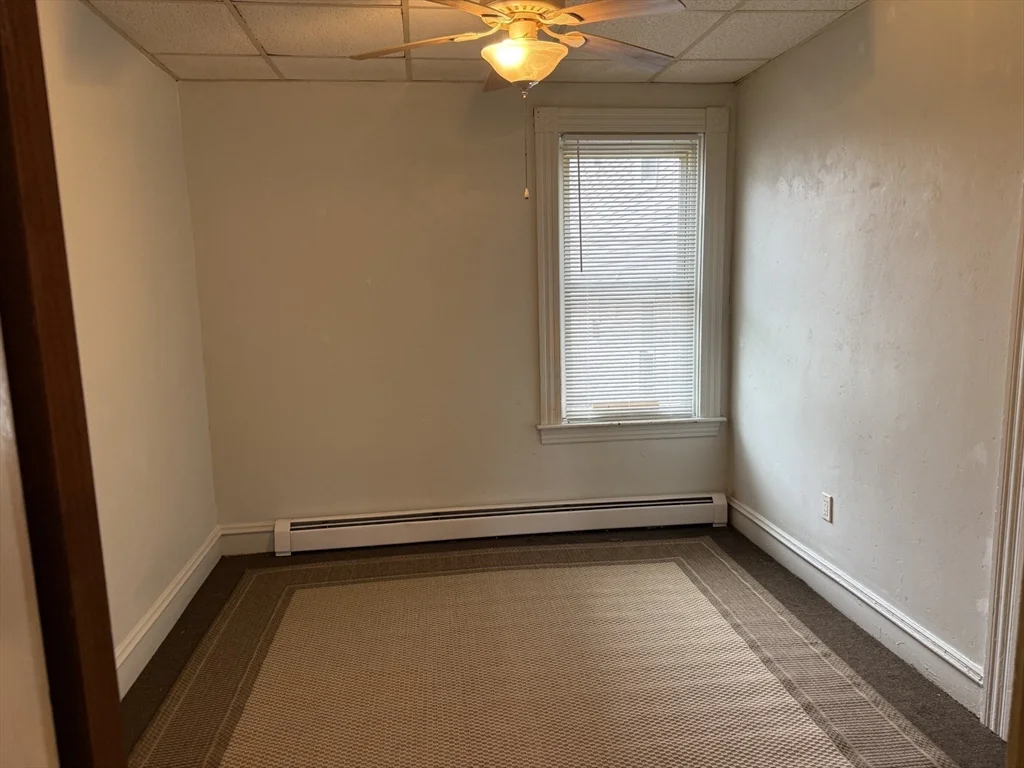 9 Lexington St, Fall River