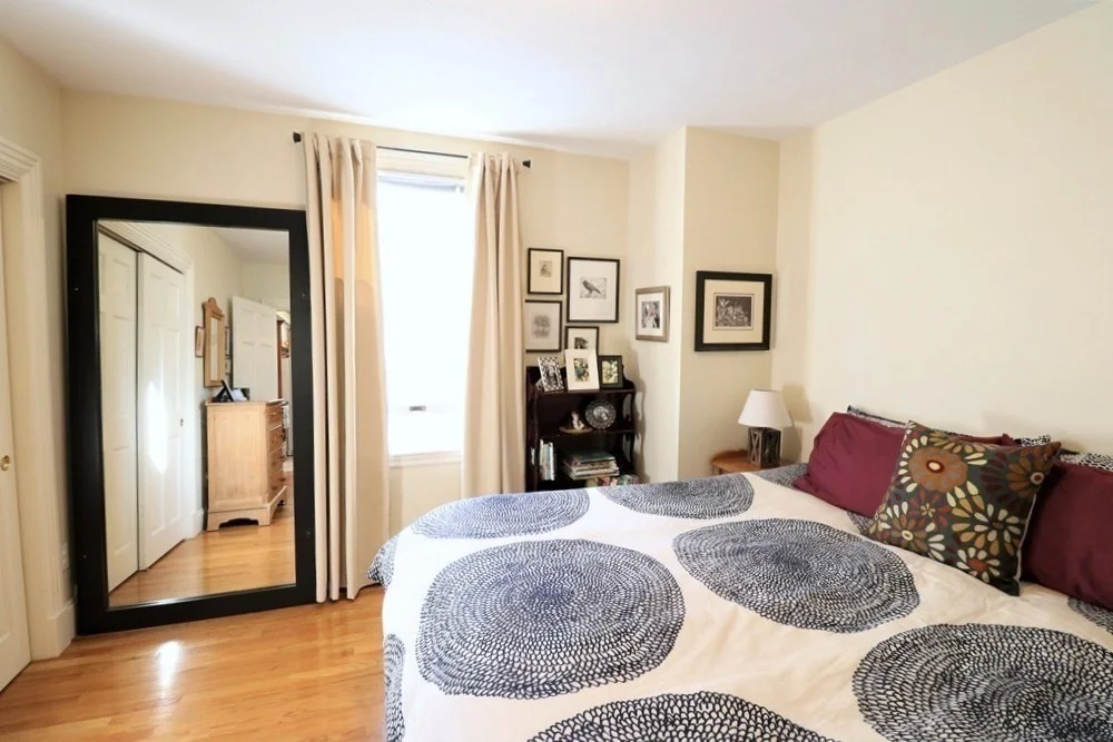 8 Caldwell Ave, Ward Two