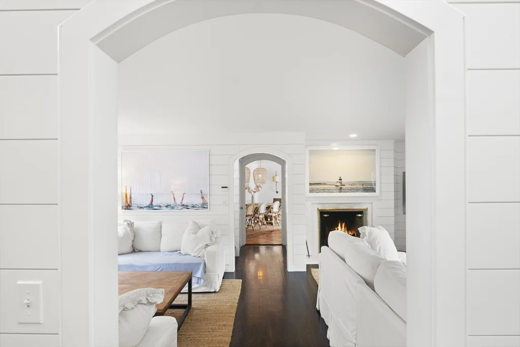 2 Drew Ln, Nantucket