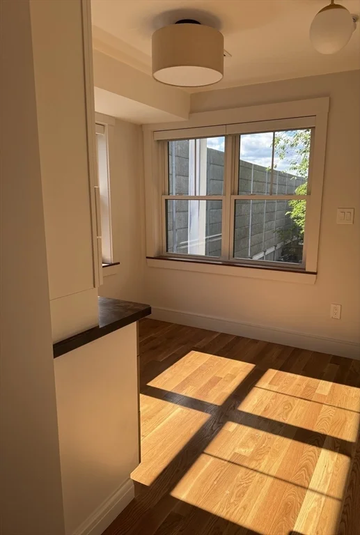 85 Morton Ave, Medford