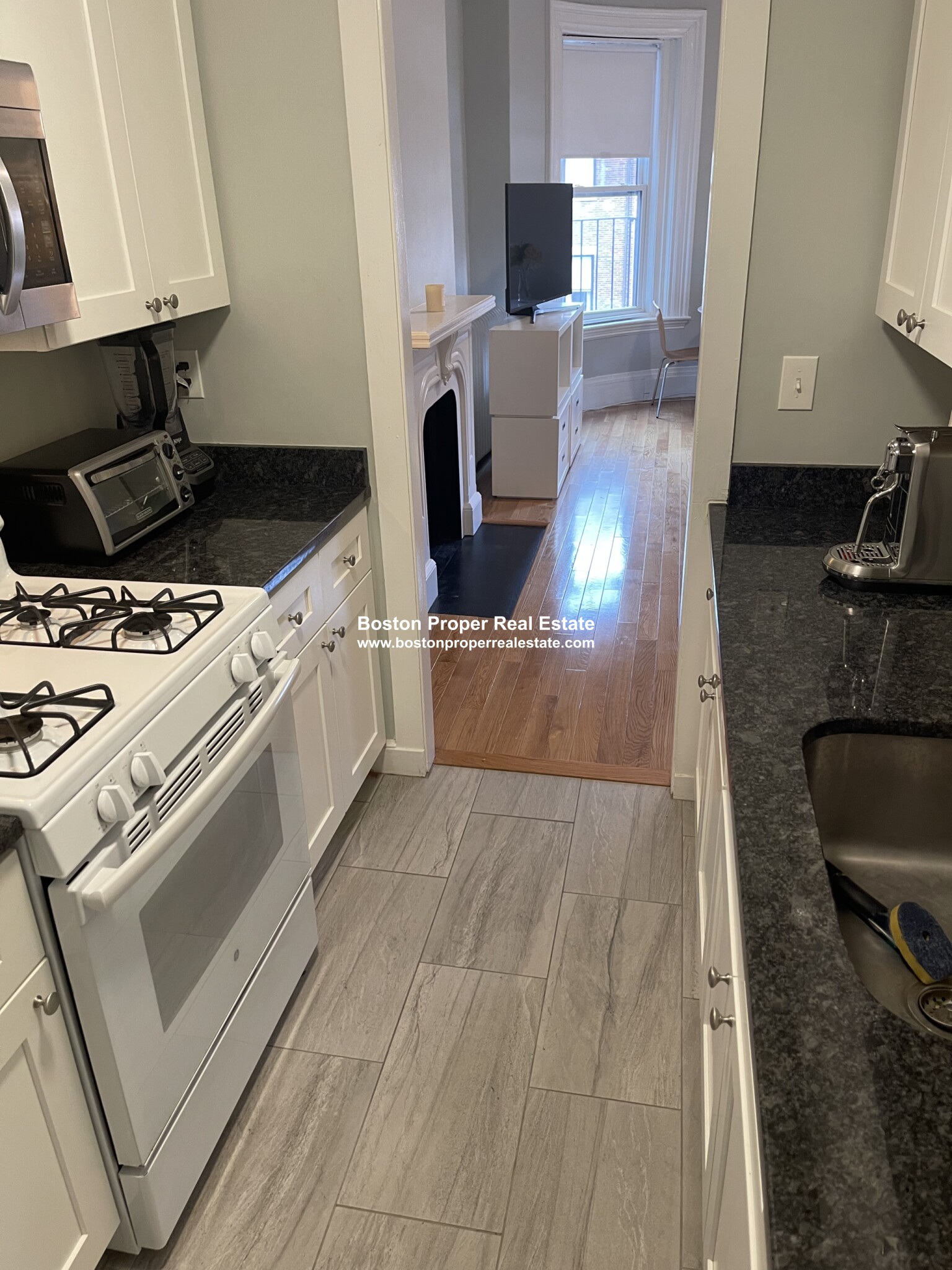 133 Newbury St, Back Bay