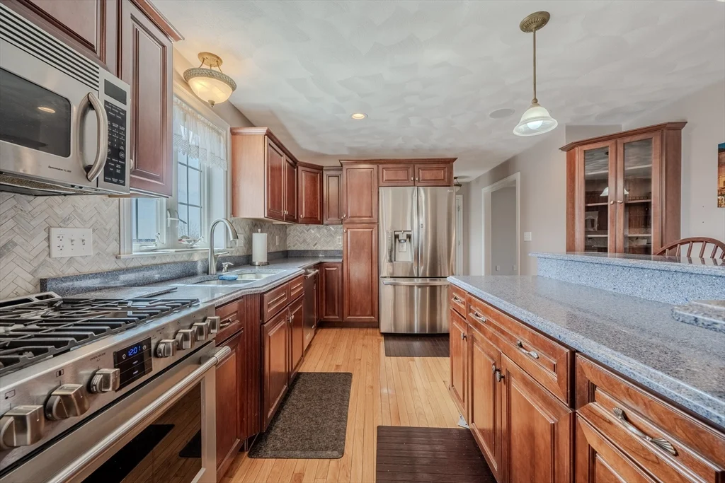 9 Kettle Way, Dracut