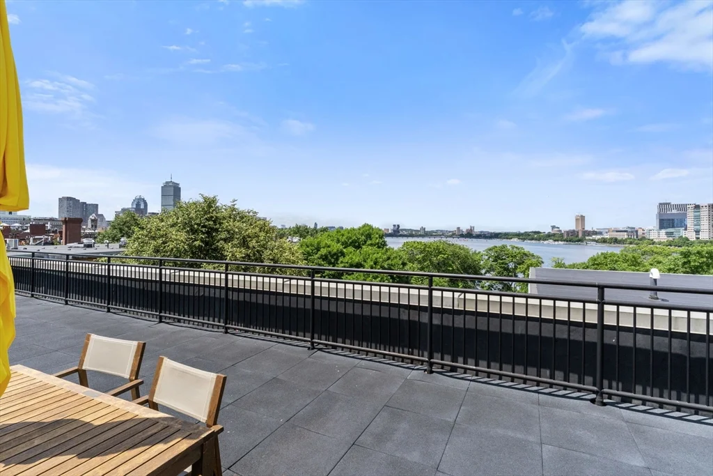 145 Pinckney St, Beacon Hill