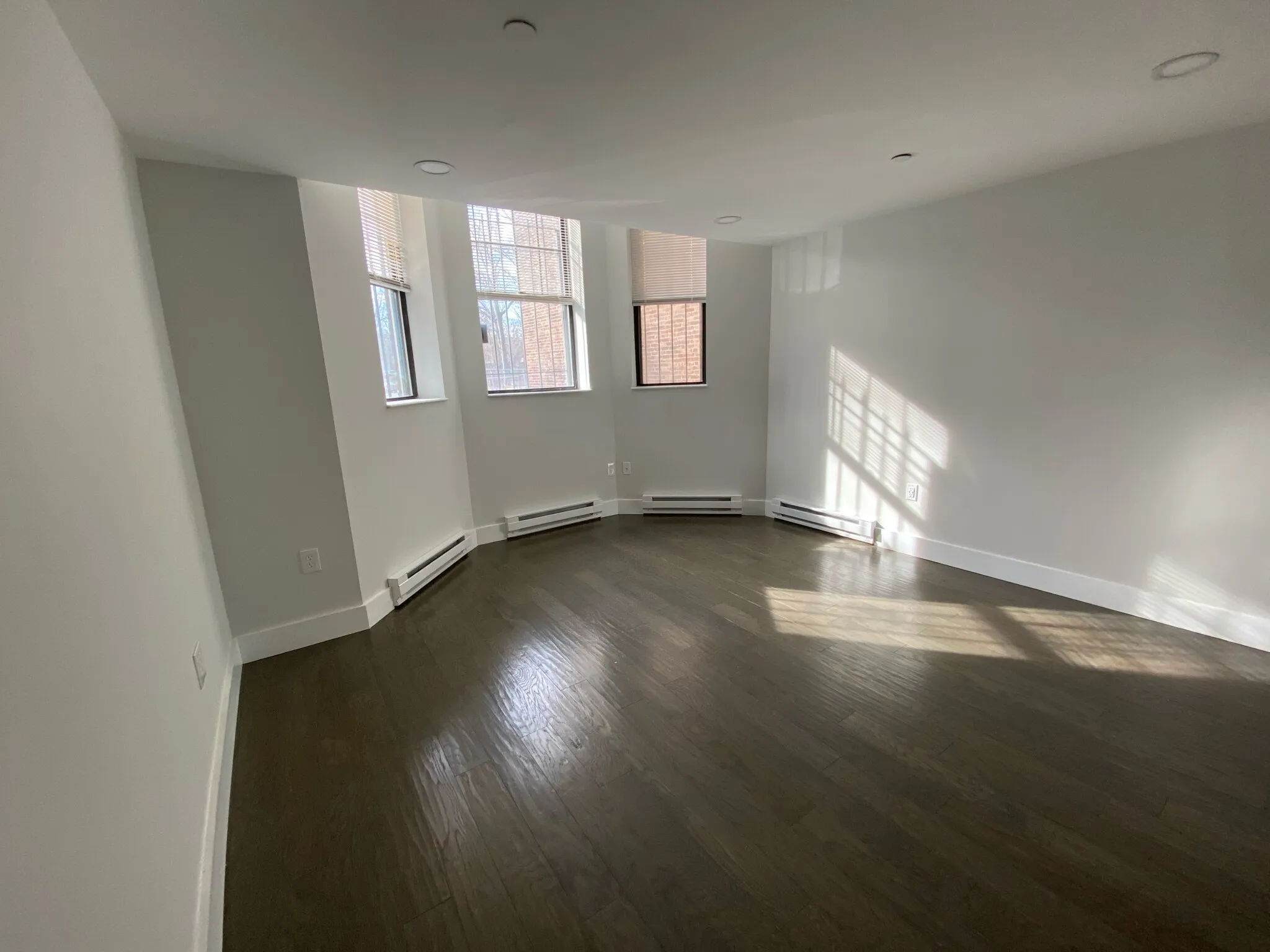 98 Queensberry St, Fenway