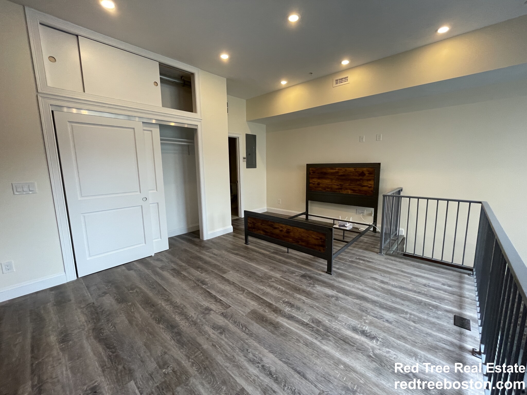 1028 Commonwealth Ave, Boston