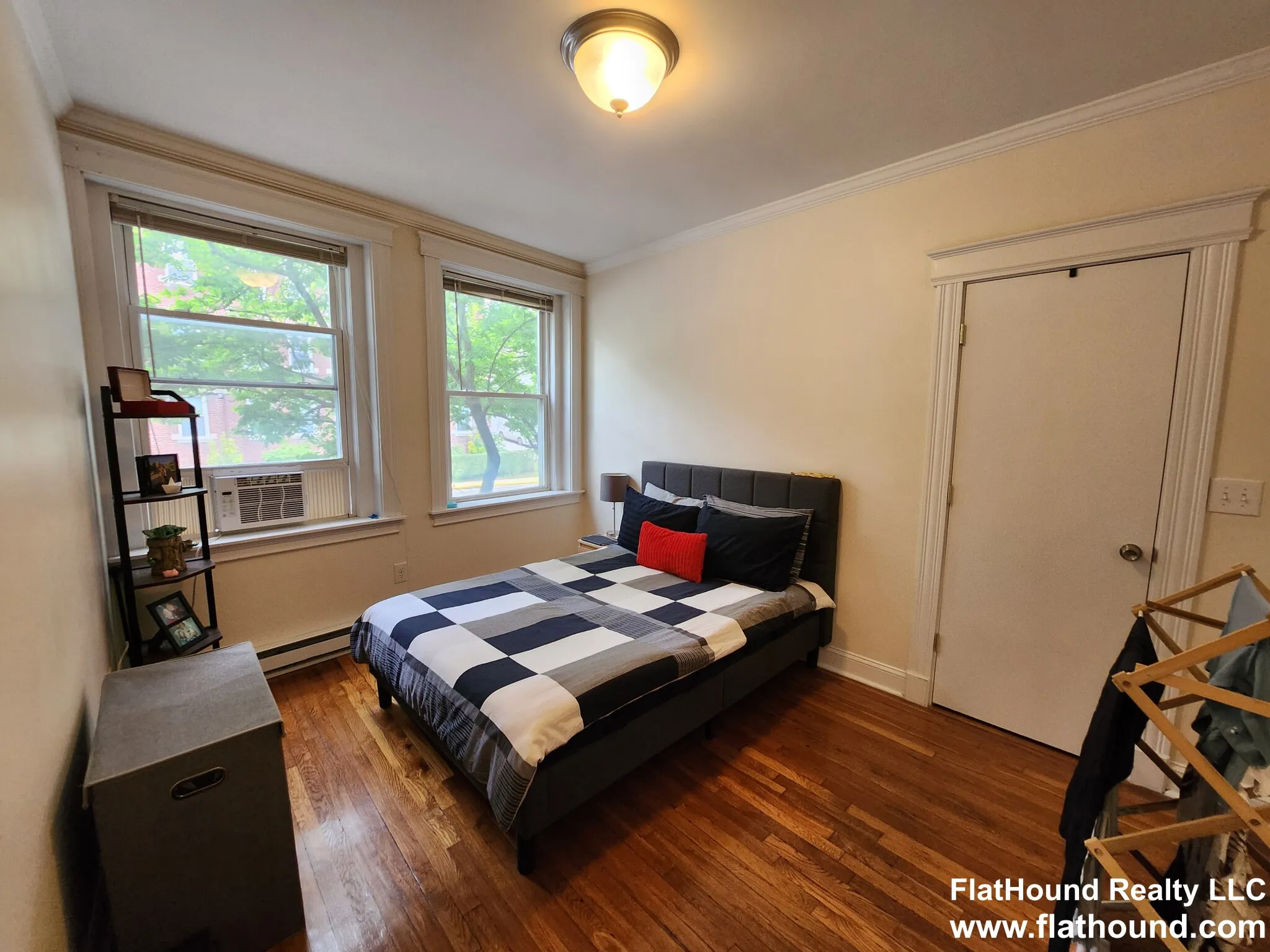 94 Brainerd Rd, Allston