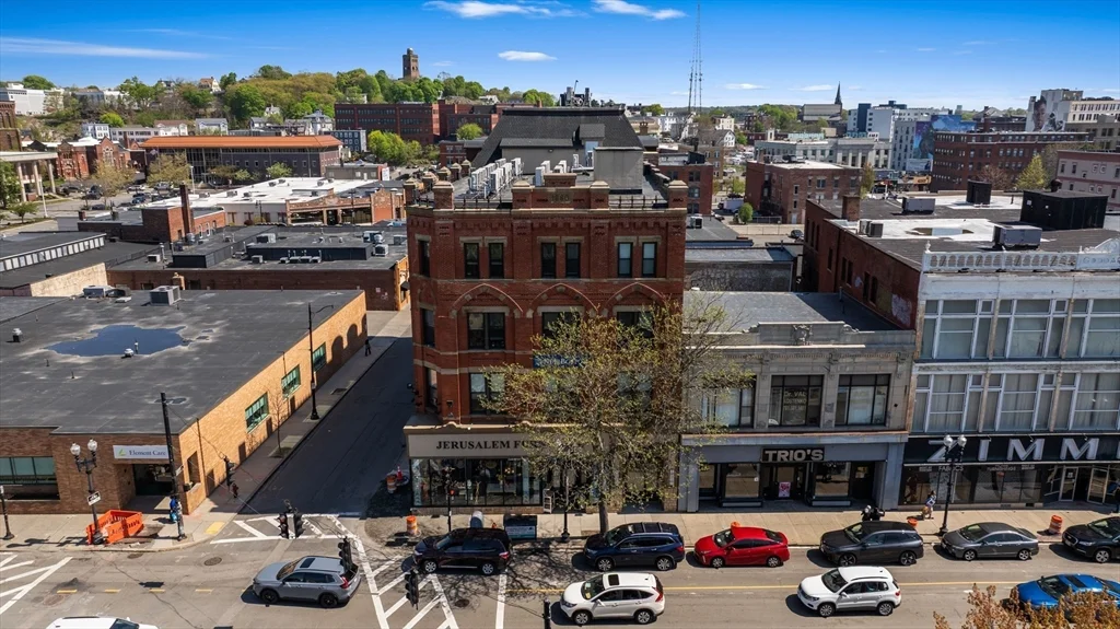 64 Market, Lynn