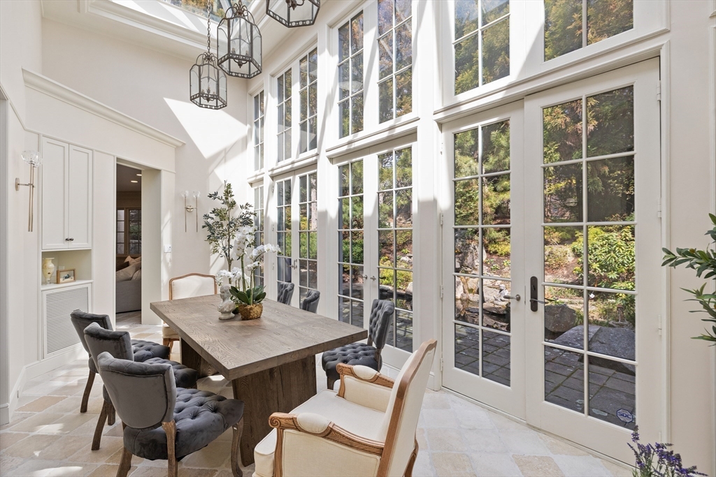 120 Cabot St, Chestnut Hill