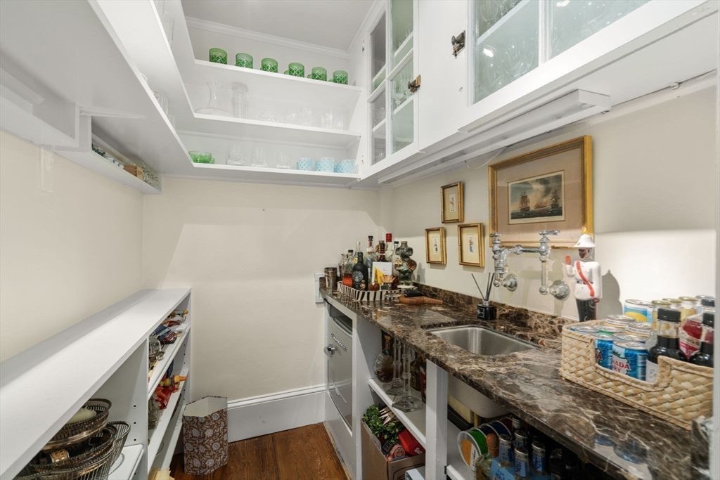 2 Mount Vernon Sq, Beacon Hill