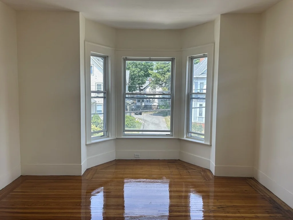 198 Clifton St, Malden