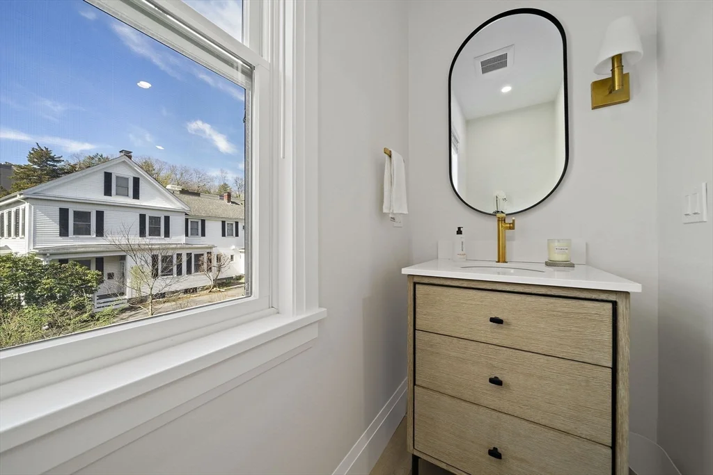144 Linden St, Wellesley