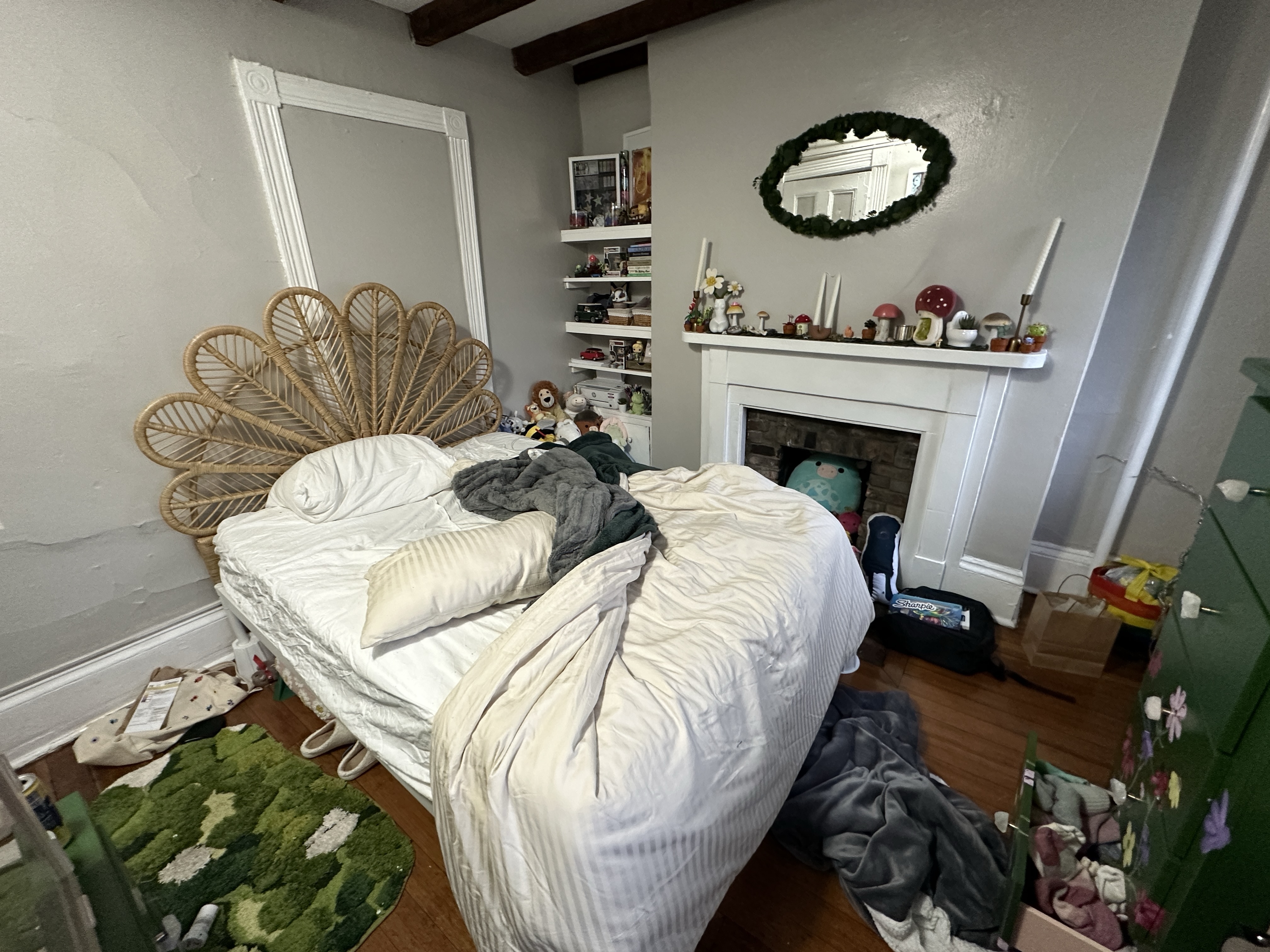 2 Champney Pl, Beacon Hill