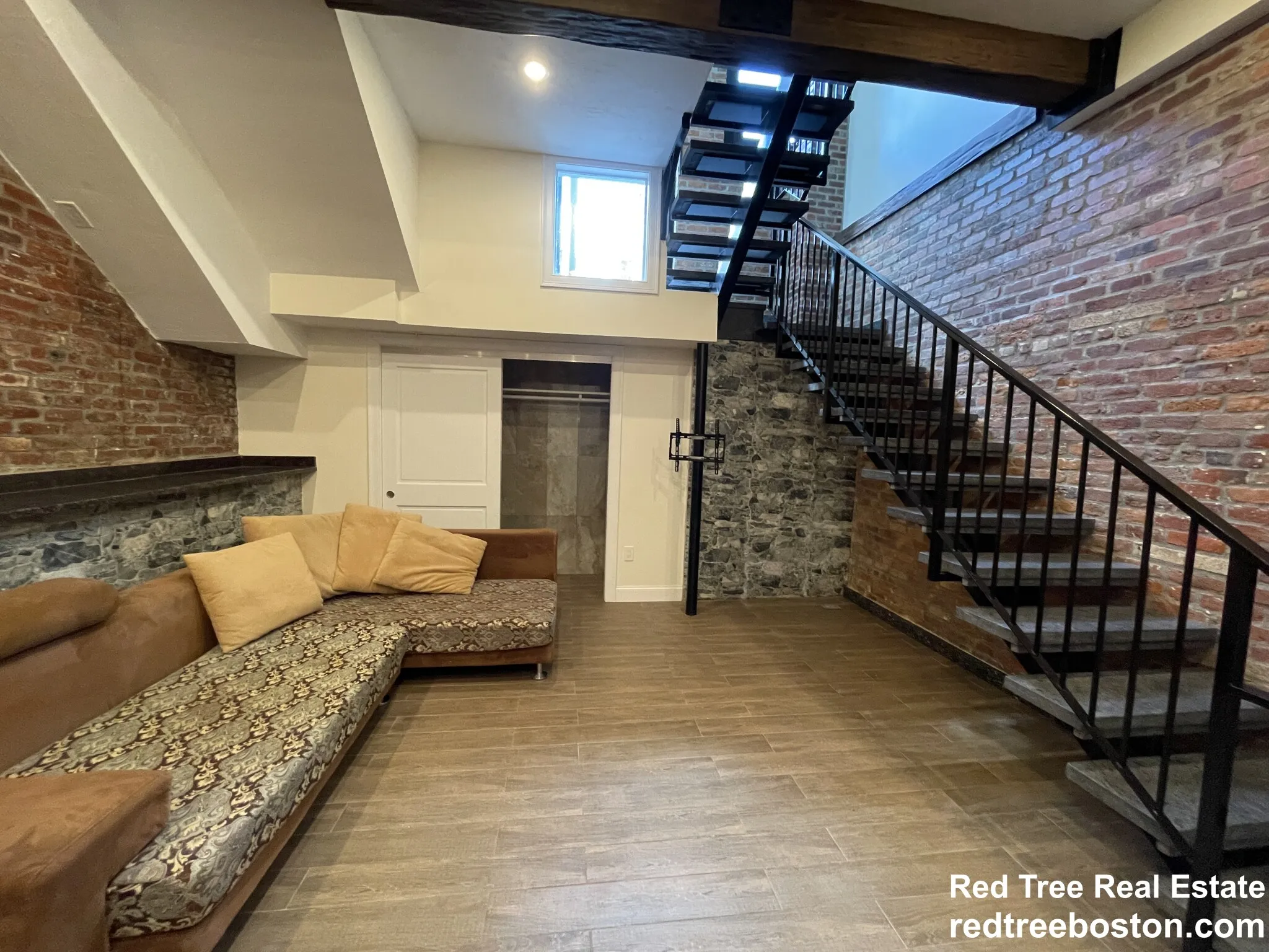 1028 Commonwealth Ave, Brighton