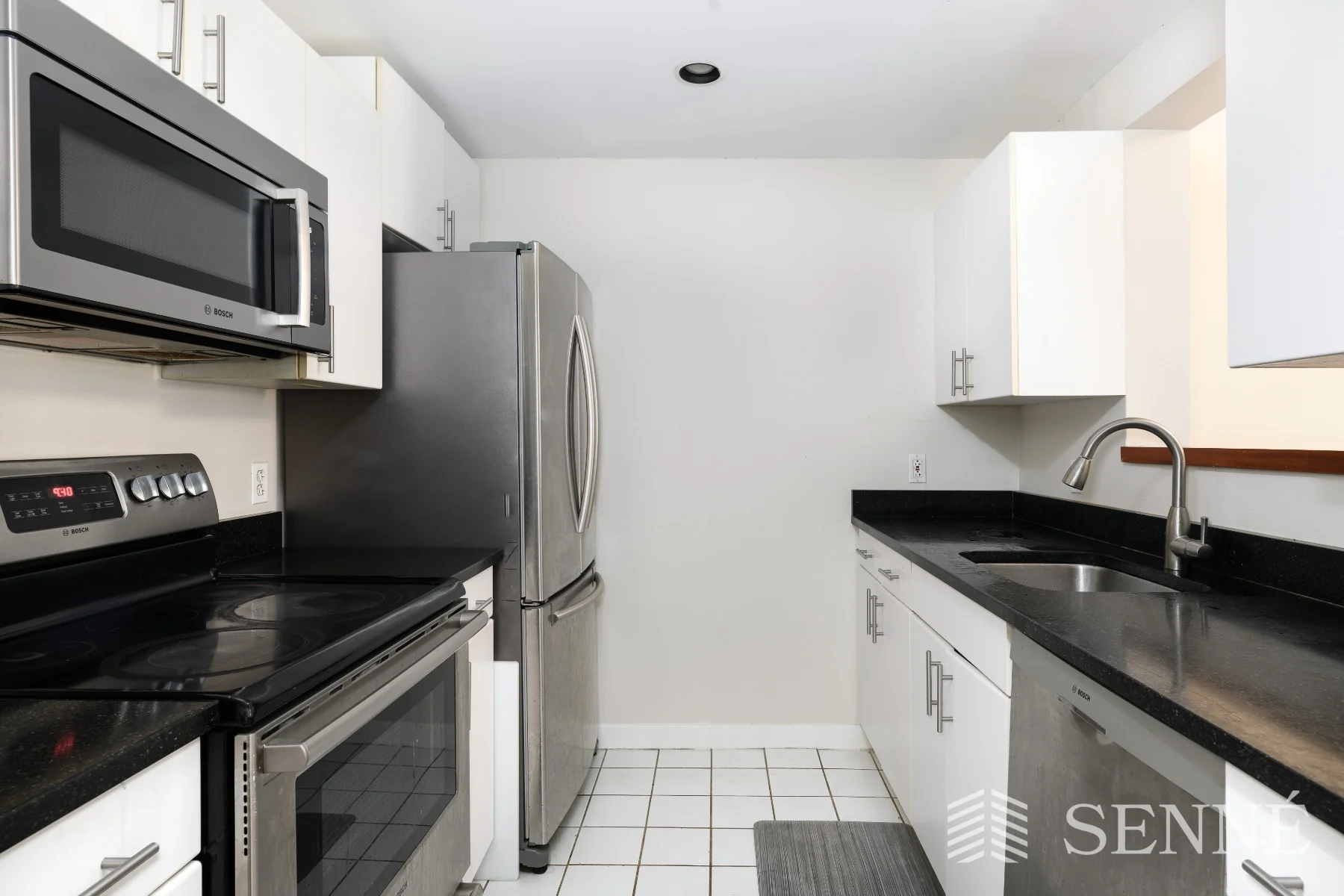 950 Massachusetts Ave, Harvard Square