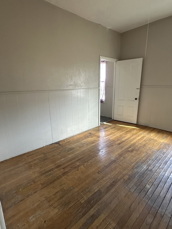 47 Hathaway St, Fall River