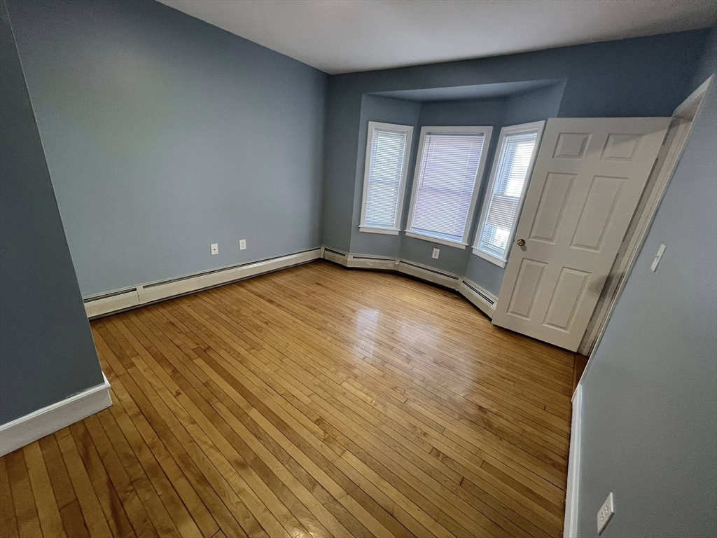 4-6 Greendale Rd, Boston