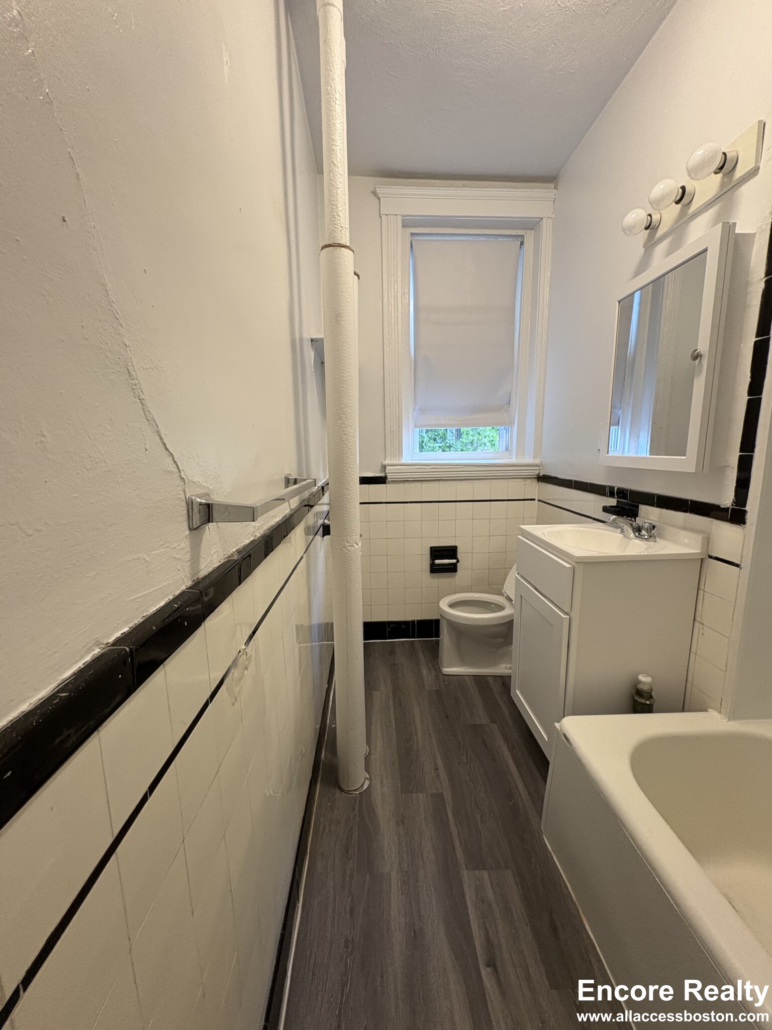 1820 Commonwealth Ave, Brighton