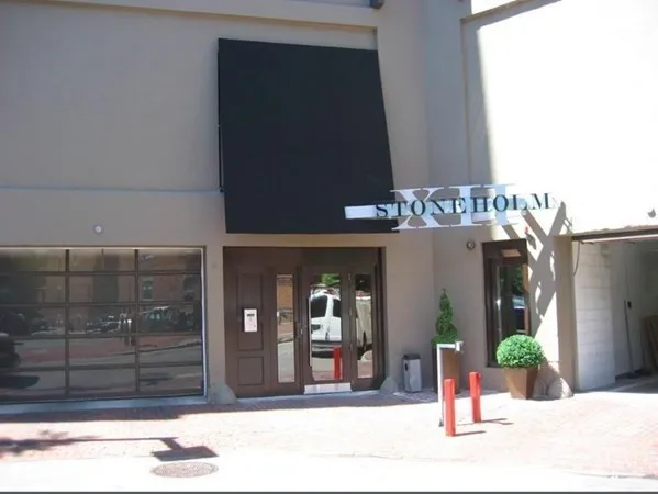 12 Stoneholm St, Fenway