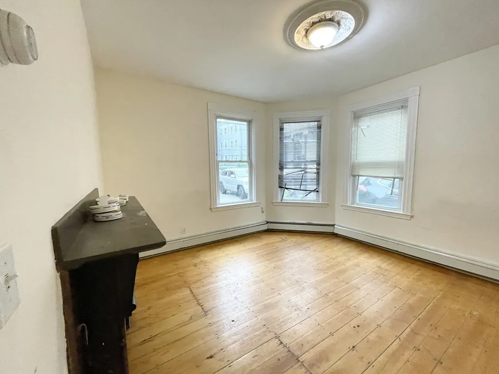 1 Folsom Ave, Mission Hill