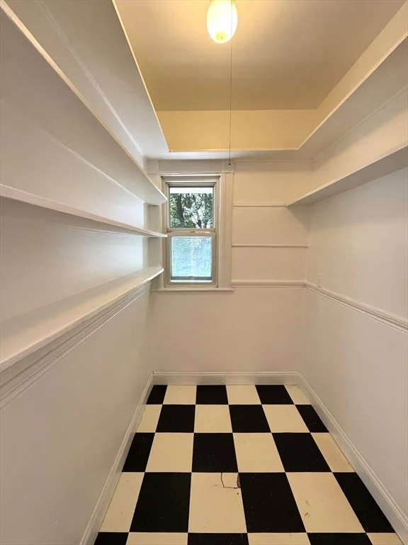 67 Washburn Ave, North Cambridge