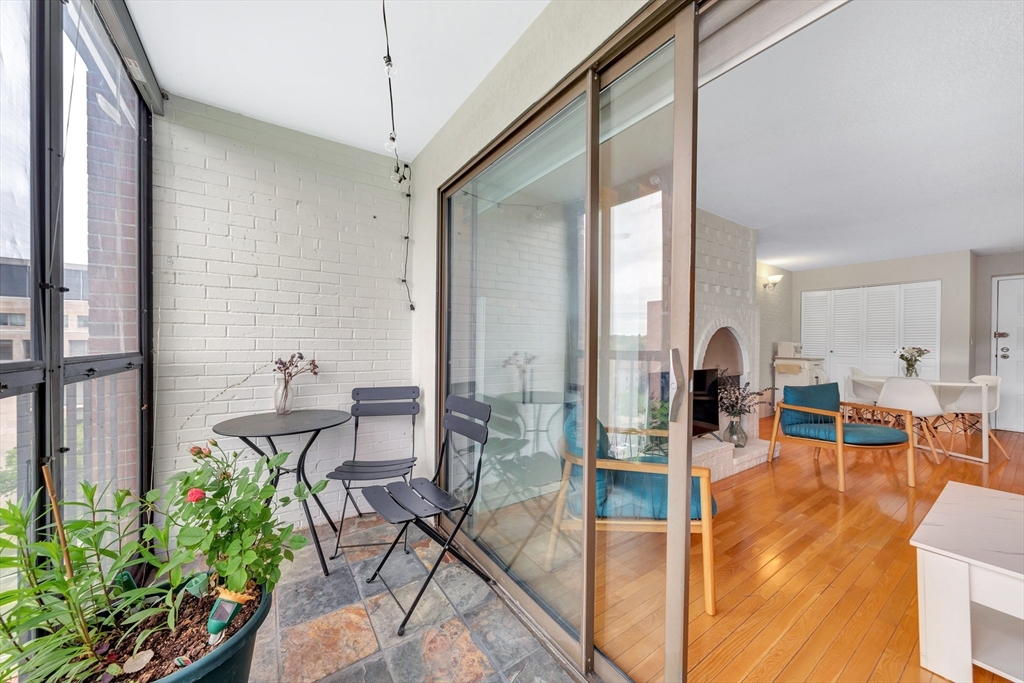 1580 Massachusettsave, Harvard Square