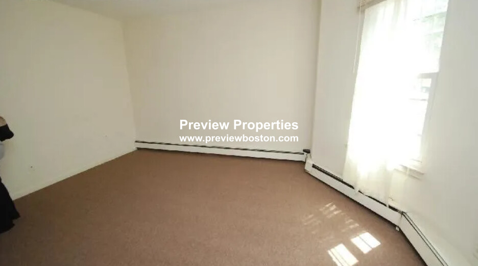 66 South Huntington Ave, Jamaica Plain