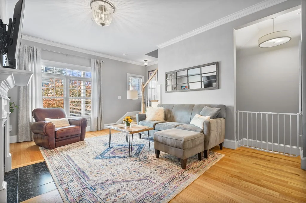 10 S Sydney, Dorchester