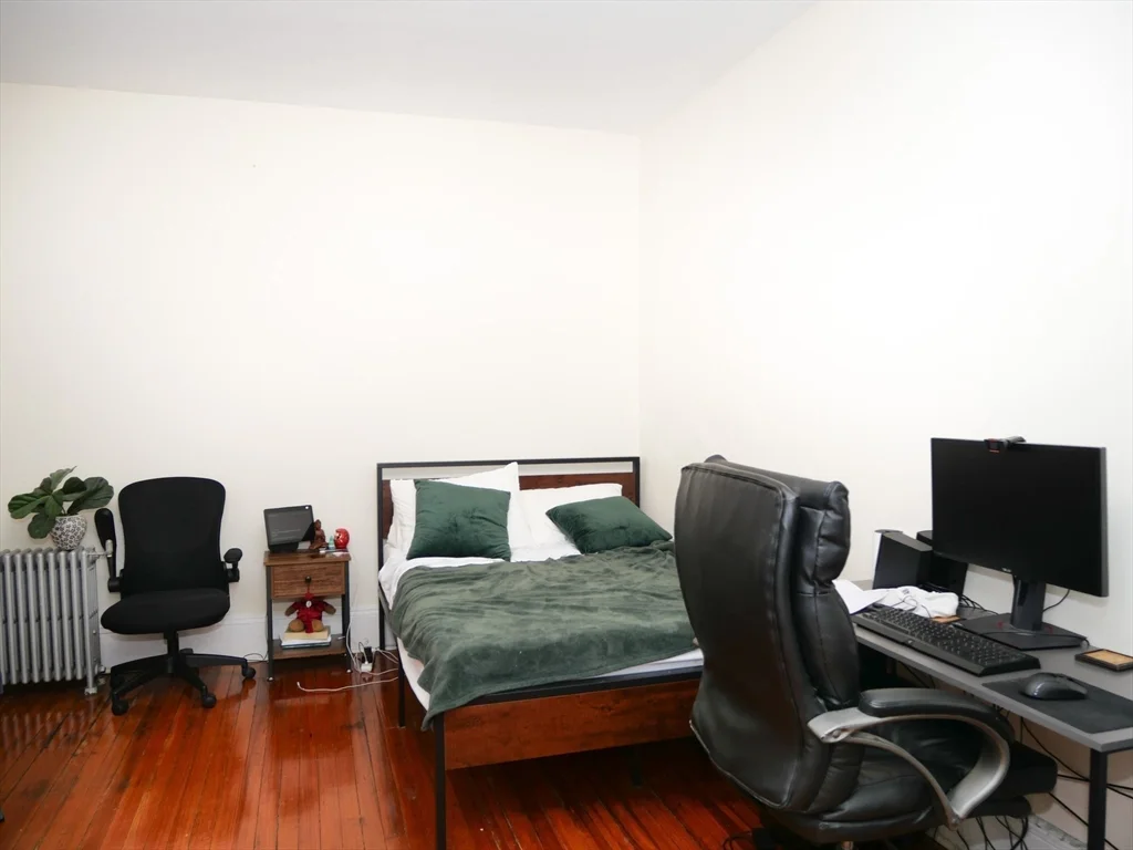 231 Saint Paul, Brookline