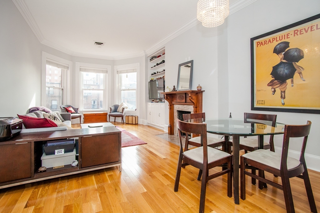 280 Commonwealth Ave, Back Bay