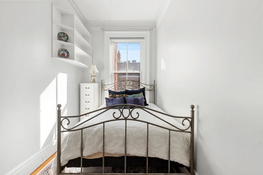 263 Beacon St, Back Bay