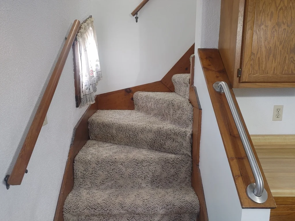 65 East St, North Attleboro