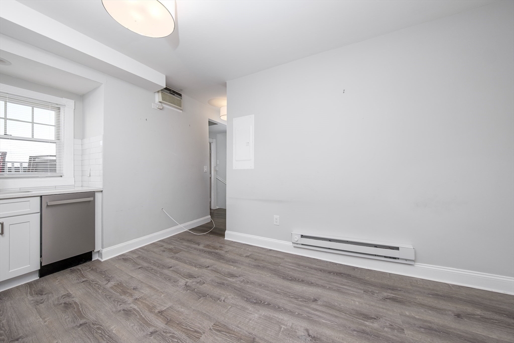 351 East 8th St, South Boston