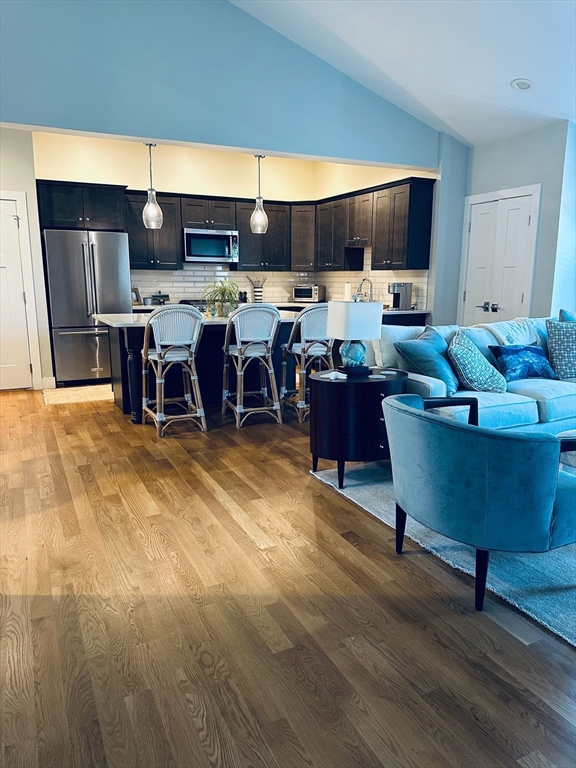 220 Center St, Pembroke