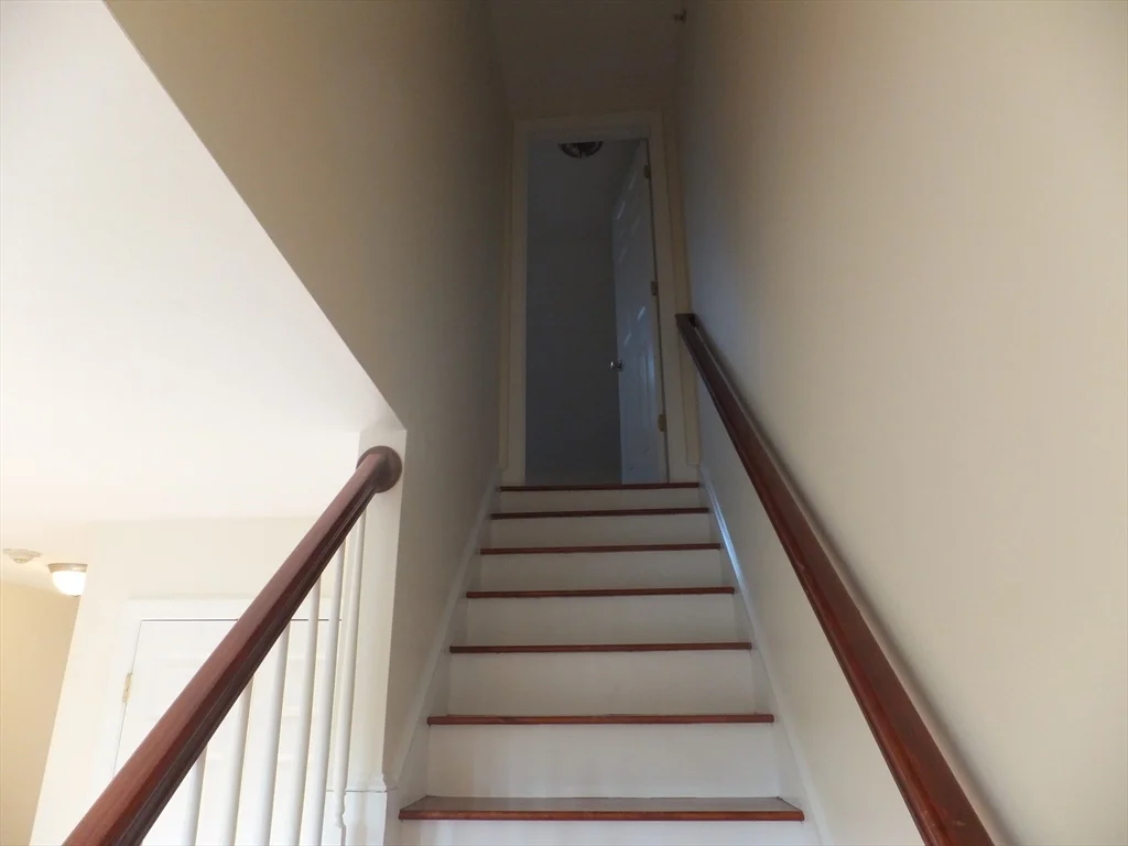 1581 Commercial St, Weymouth