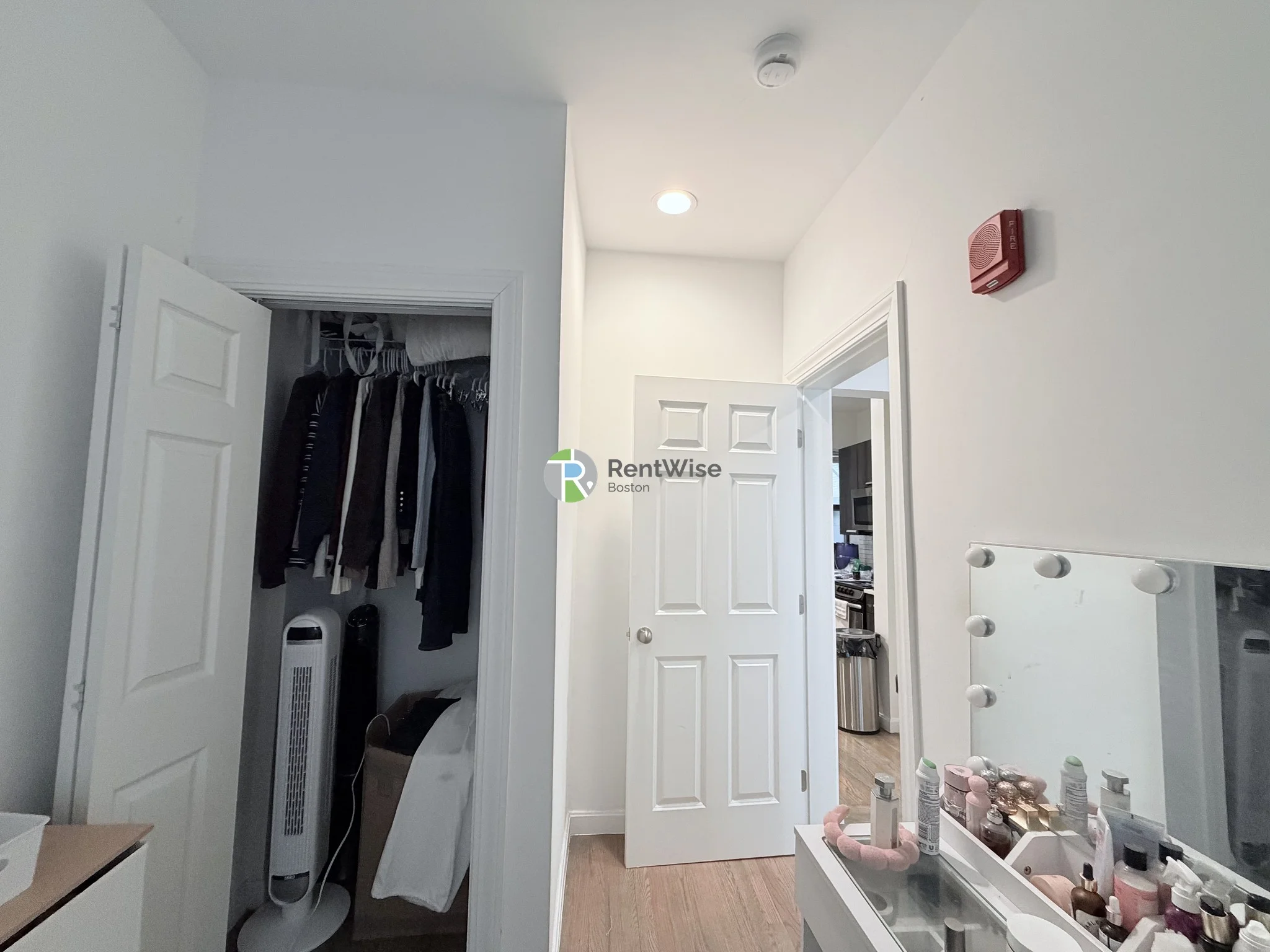 11 Peterborough St, Fenway