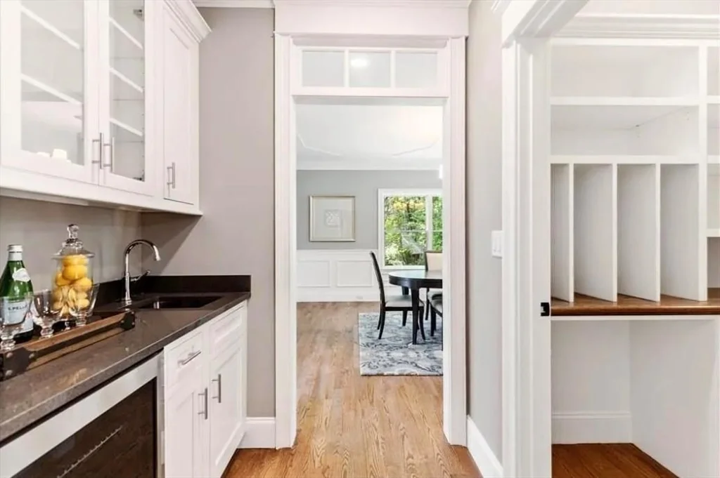 56 Blossomcrest Rd, Lexington